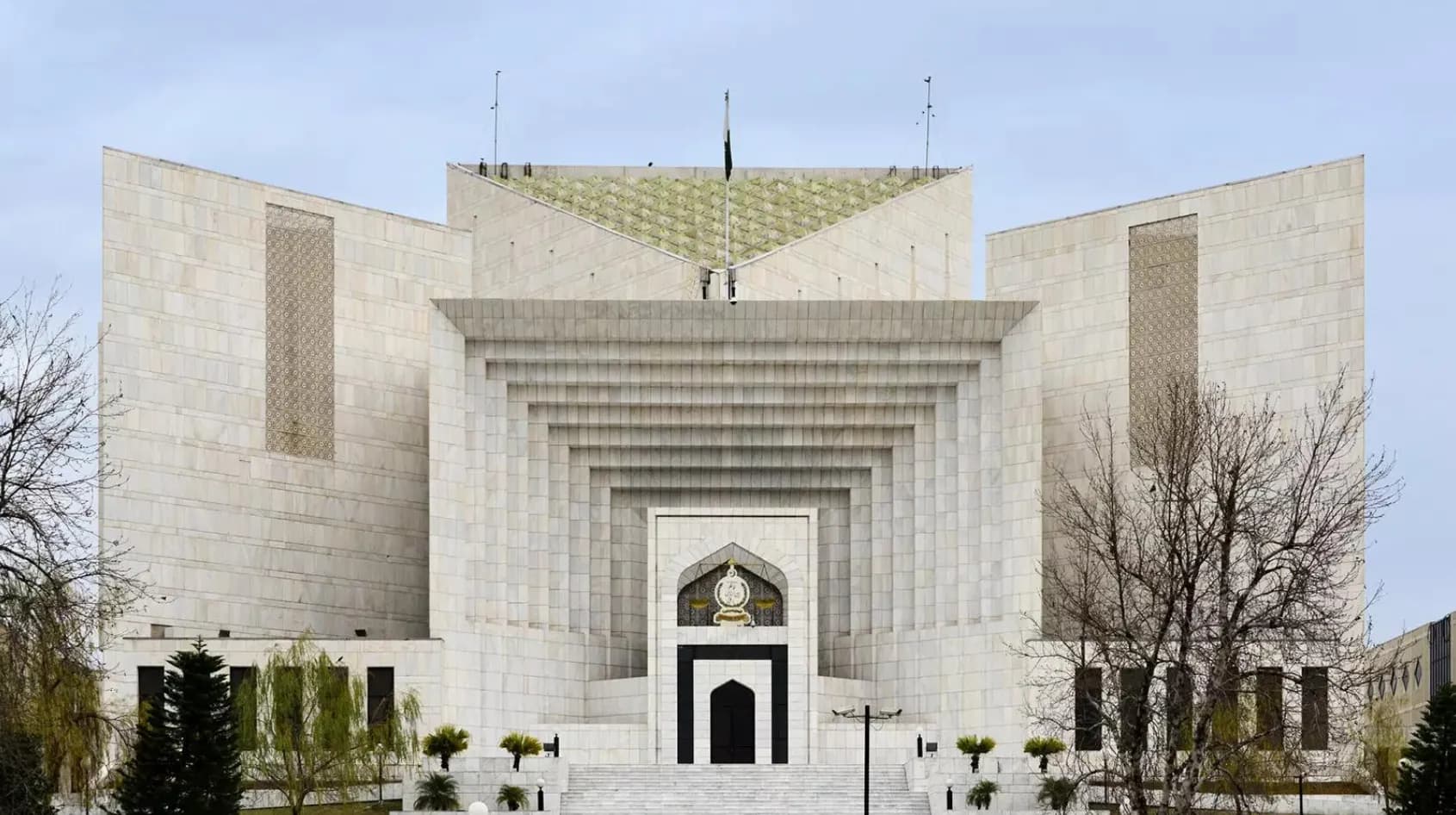 Pakistan Supreme Court Upholds Christian Man's Death Sentence, Acquits Brother
